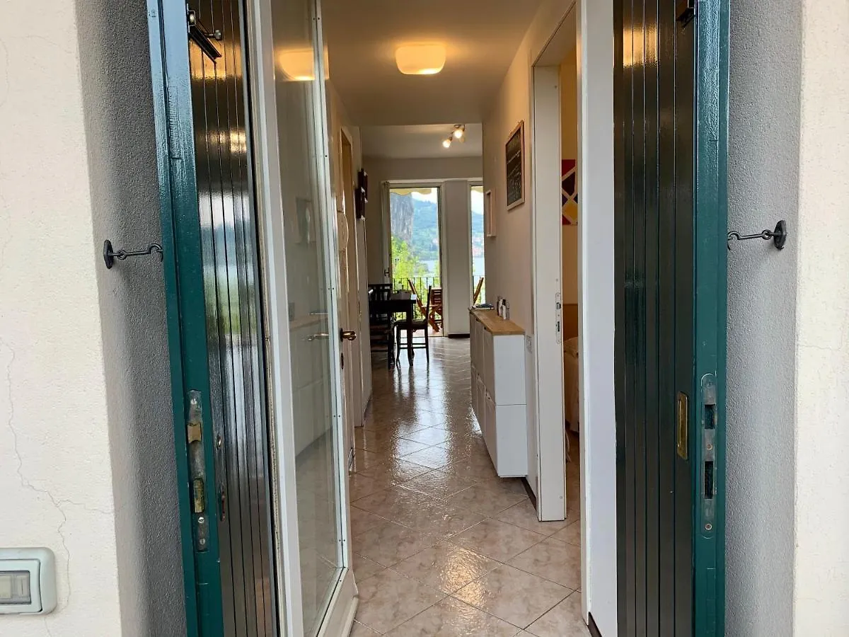 Mamma Ciccia - Lake Front Apartment, Beach And Swimming Pool Lierna Italien